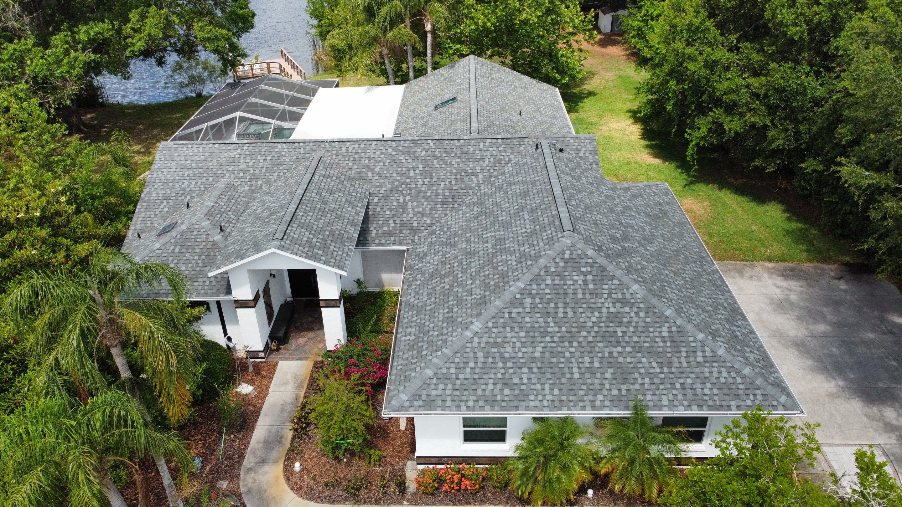 Modern asphalt shingles Orlando Florida